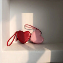 Load image into Gallery viewer, Mini heart purse
